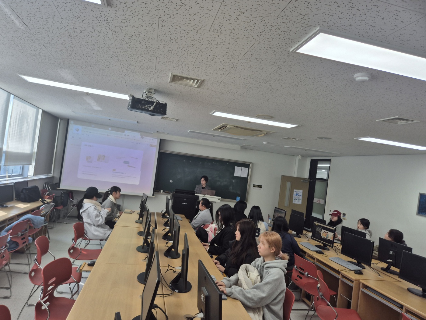 2025년 직무특화교육_유아교육 현장을 위한 AI 활용 실무 특강